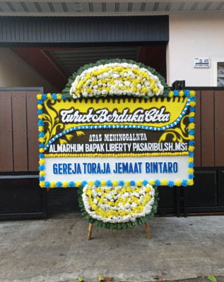 Papan Bunga Duka di Telukjambe Timur